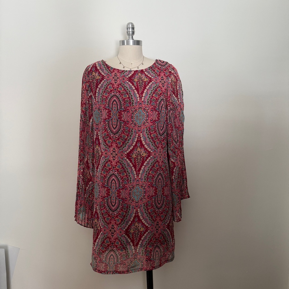 Red Pattern Bell Sleeve Shift Dress